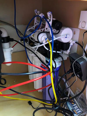 75 GPD RO Sistema de filtración de agua potable con bomba de refuerzo y barril de presión 4.0G